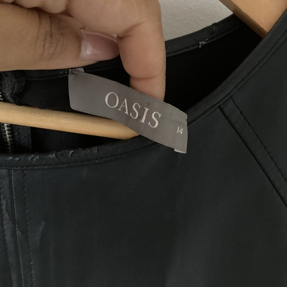 Preloved Oasis Pleather Black Front Zip Back Dress Size UK 14 - Picture 9 of 13